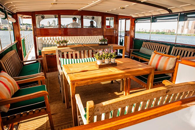 Fall Foliage Cruise on Yacht Full Moon from Chelsea Piers - Is It Worth Paying $110.92? My Practical Take on the Cost