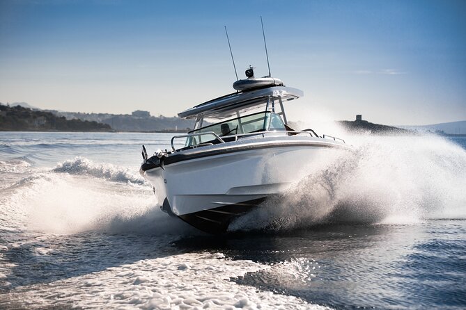 Full-Day Private Luxury Yacht Tour in Anguilla - St Maarten to Anguilla: the short ride that sets the tone