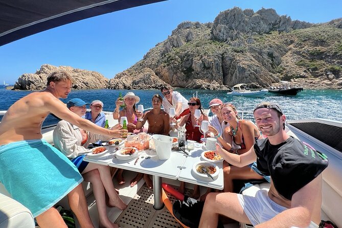 Full Day Private Yacht Charter on our Pershing 40 in Saint Tropez - Why a Pershing 40 full day in St Tropez works so well