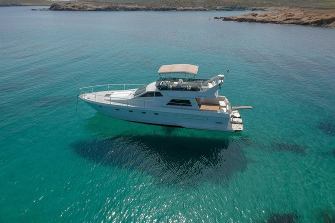 Full Day Private Yacht Cruise in Mykonos on a Ferretti Altura 52s - Crew service: why skipper and co-skipper change the experience
