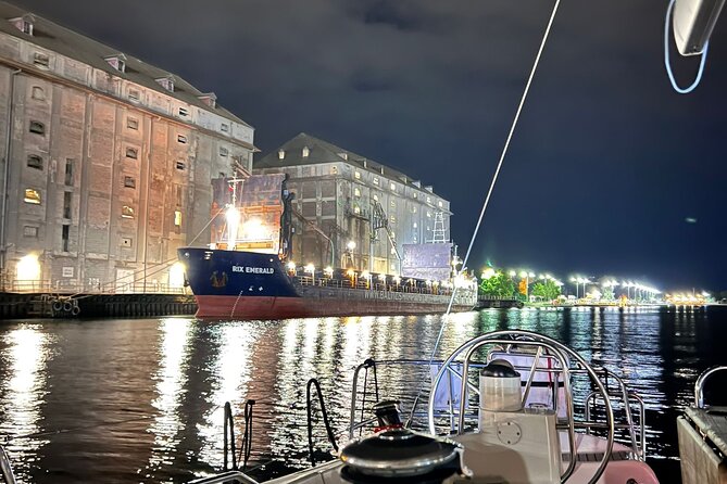 Gdansk Scenic Evening Yacht Cruise with Welcome Drink - Timing: How to Dress and What to Watch in 1 Hour 50