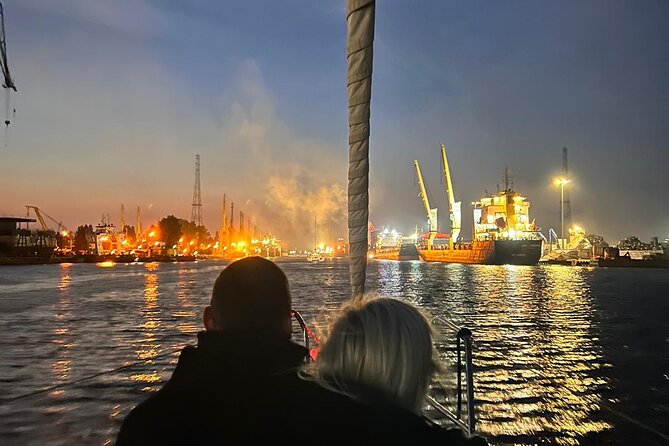 Gdansk Scenic Evening Yacht Cruise with Welcome Drink - From the Meeting Point to Back Again: The Route Rhythm