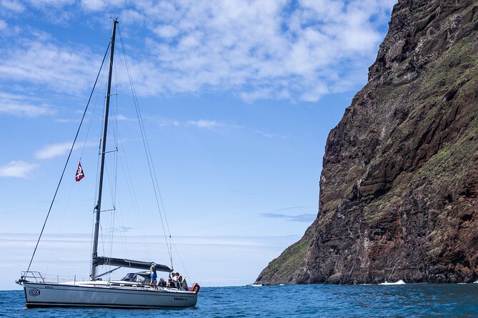 Half-Day Boat Trip Madeira Funchal- Private Yacht Snacks & Drinks - Crew Personality: What Makes the Trip Feel Relaxed