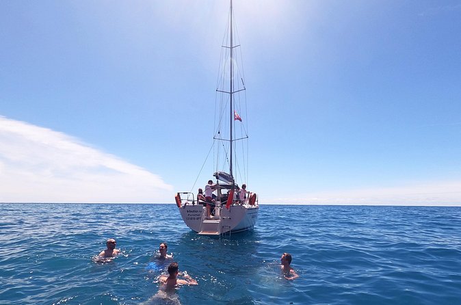 Half-Day Boat Trip Madeira Funchal- Private Yacht Snacks & Drinks - Who This Private Yacht Trip Fits Best