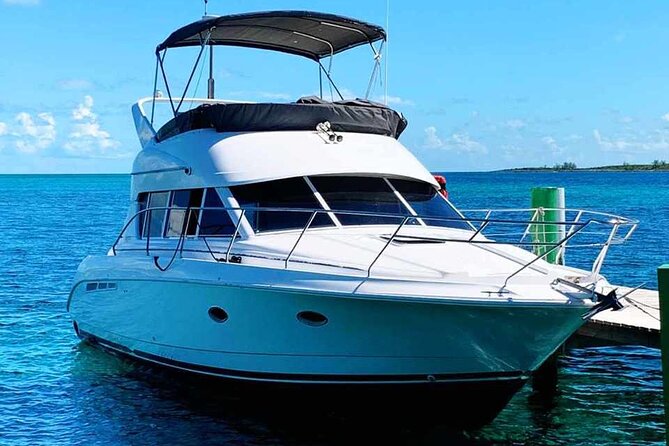 Half-Day Private Rose Island Party Yacht Getaway - Getting Started at Antiki Floating Bar on E Bay St