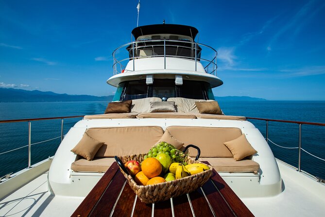 Hatteras 58-61' Luxury Yacht in Puerto Vallarta & Nuevo Nayarit - Snacks and the jalisciense food angle: what you’ll actually want to eat