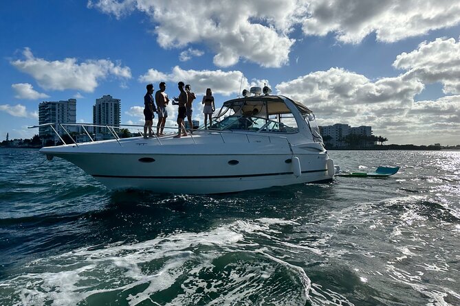 Island Fun Yacht Rental in Miami Beach - The captain and mate: the real difference between a boat rental and a plan