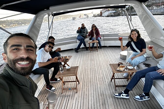 Istanbul Bosphorus Sunset Yacht Cruise - Onboard Comfort: Snacks, Drinks, and the Human Touch