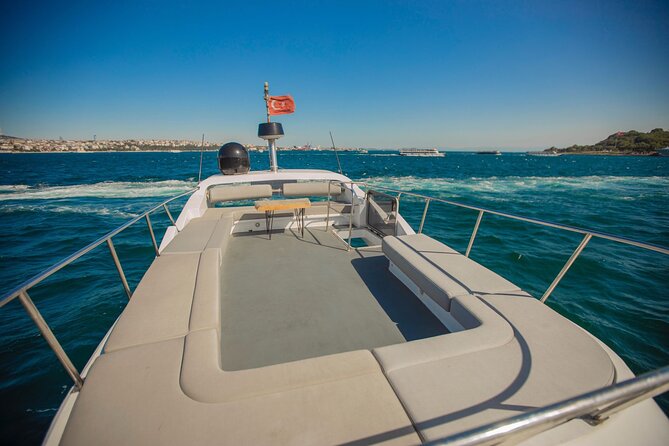 Istanbul Private Luxury Yacht on Bosphorus 14 mt 46feet - Key highlights