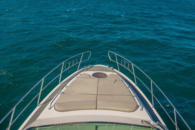 Istanbul Private Luxury Yacht on Bosphorus 14 mt 46feet - Crossing to the Asian Side: Kuleli, Beylerbeyi, and Kuzguncuk
