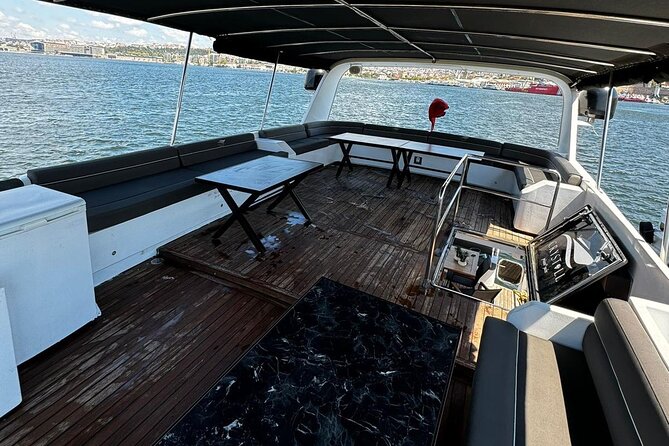 Istanbul Private Luxury Yacht on Bosphorus 25 Meter 82 Feet - Meeting point: Cibali to boat, no maze