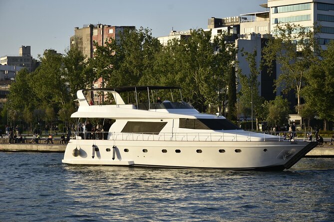 Istanbul Private Luxury Yacht on Bosphorus 25 Meter 82 Feet - Dolmabahçe and Çırağan Palaces: opulence seen at water level