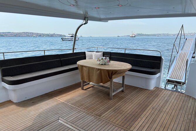 Istanbul: Small-Group Yacht Cruise with Snacks, Sunset or Daytime - The Galata Bridge break: when you go on land (briefly) and reset