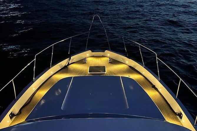 Istanbul: Small-Group Yacht Cruise with Snacks, Sunset or Daytime - Using the audio app so you don’t miss the story