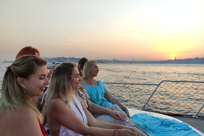 Istanbul Sunset Cruise With Luxury Yacht On Bosphorus - Why a Bosphorus sunset cruise beats another Istanbul evening