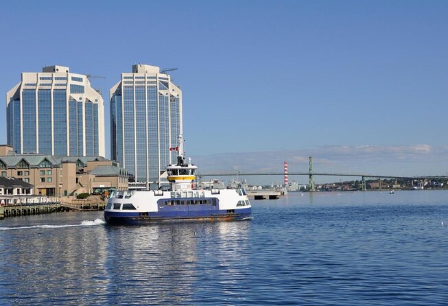 JFarwell Adventure Yacht Sailing in the Halifax Harbour - Quick take: why this Halifax Harbour sail is so easy to recommend