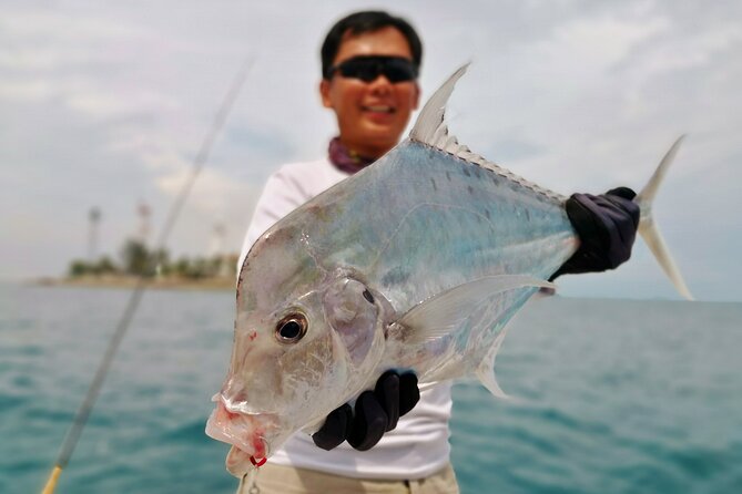 Join-in Yacht Fishing at the Southern Islands of Singapore - Price and value: what $103.81 per person buys you
