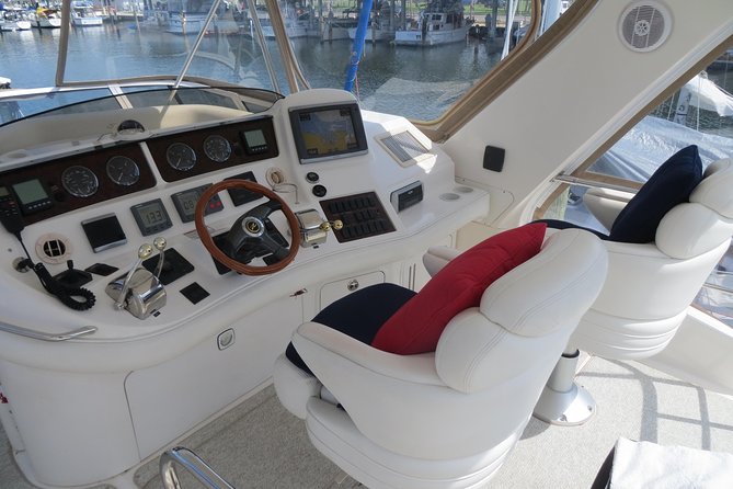Jupiter Private Yacht Cruise with Captain/Stewardess - Snacks, drinks, and what you’ll want to bring for food
