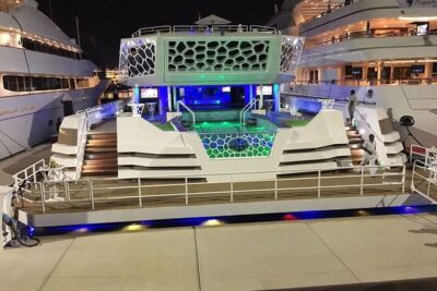 Lotus Mega Yacht 3 Hours Dinner Cruise with Transfers Option - Dinner on board: buffet spread, butler help, and real expectations