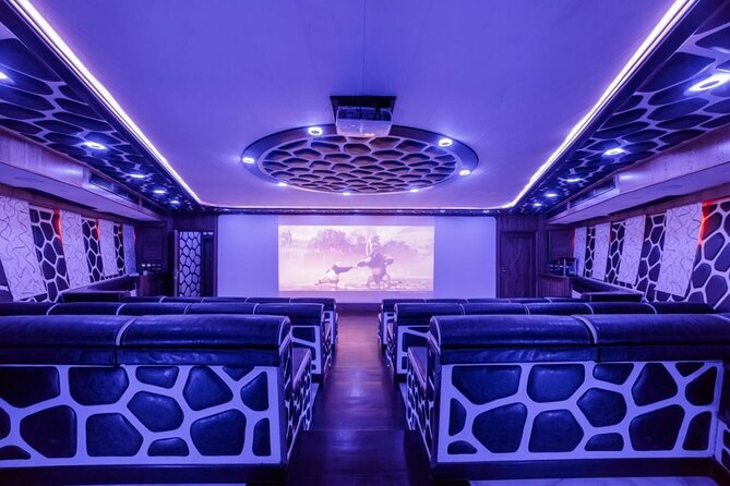 Lotus Mega Yacht 3 Hours Dinner Cruise with Transfers Option - Timing: what 7:00 pm does for your photos and mood