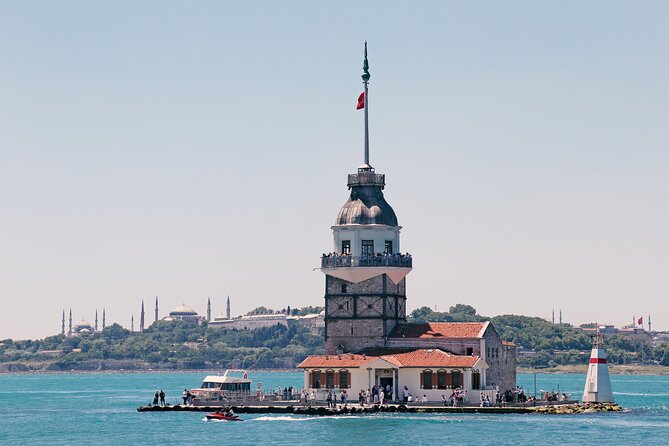 Luxurious Bosphorus Small Group Sunset Yacht Cruise with Snacks - Dolmabahçe Mosque and Palace: The Imperial Start You Can Photograph Immediately