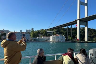 Luxurious Bosphorus Small Group Sunset Yacht Cruise with Snacks - Getting on Board at Mega Lüfer Yachts (and Finding the Entrance)