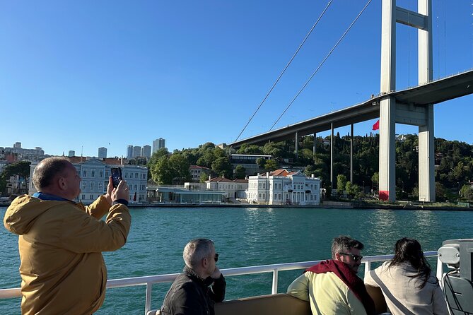 Luxurious Bosphorus Small Group Sunset Yacht Cruise with Snacks - Getting on Board at Mega Lüfer Yachts (and Finding the Entrance)