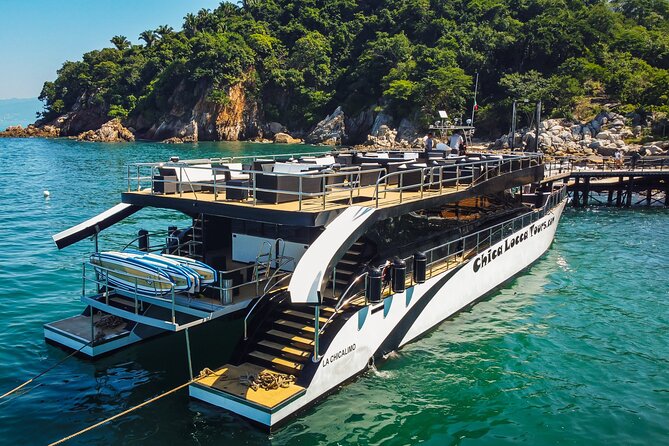 Luxury Mega Yacht 100' Limousine of the Sea 2: Puerto Vallarta - Meeting point and pickup: how to avoid the usual Puerto Vallarta scramble