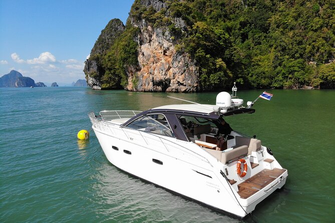 Luxury Private Motor Yacht Charter by Simba Sea Trips - Hong Island sea canoeing: the best view comes from going slow