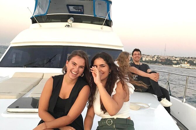 Luxury Sunset Yacht Cruise on the Bosphorus – Refresh & Relax - Beylerbeyi Palace from the water: marble, money, and imperial scale