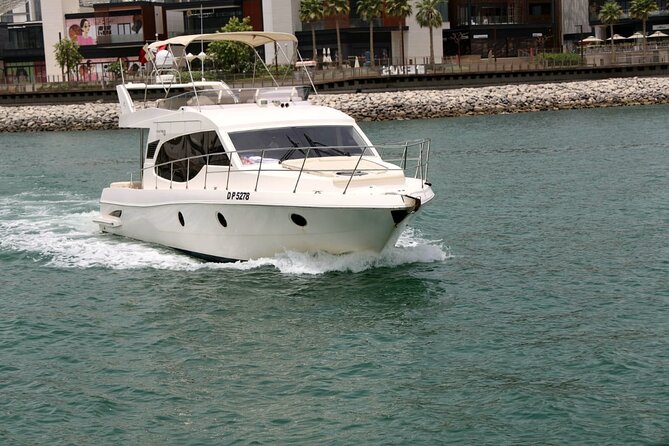 Luxury Yacht Charter : Dubai Marina, Atlantis The Palm & Burj Al Arab - Private yacht basics: crew, comfort, and small luxuries that actually help