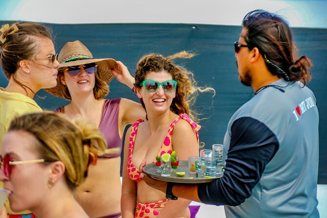 Mega Yacht Limousine of the Sea 1: Puerto Vallarta - The cruise portion: rolling along the Puerto Vallarta coastline