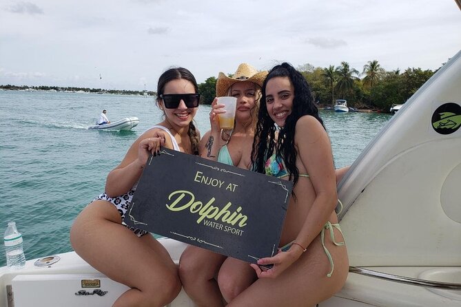 Miami Beach Luxury Yacht Adventure: Explore Stunning Coastline - Price and value: what the $600 covers and what to budget for