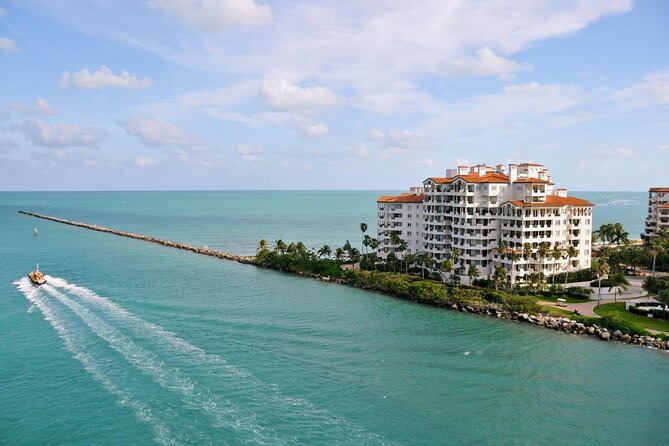 Miami Sightseeing Cruise on a Luxury Yacht - Key takeaways before you go