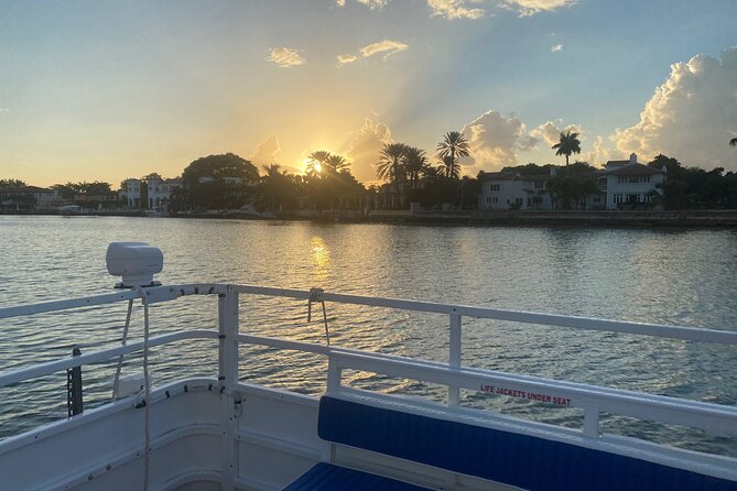 Miami Sightseeing Cruise on a Luxury Yacht - South Beach, Fisher Island, and the Port of Miami: the route logic