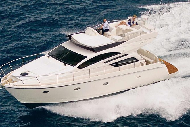 Midningtsun - Luxury Yacht Arctic Queen - The 10:00 pm start time: midnight sun without the early scramble