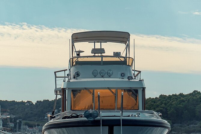 Mljet Island National park Yacht Excursion from Korcula Island - Lunch Onboard: A Mediterranean Meal Without the Fuss