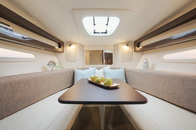 Motor Yacht (2020)Luxury Private Cruise Around Santorini - Food, Drinks, Snorkeling Gear, and the Onboard Comfort Checklist