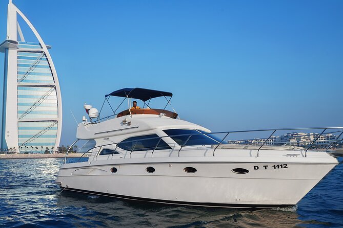 MY Cruises for Luxury Yacht Rental - Atlantis and Dubai Eye from the water: make it part of your conversation with the skipper