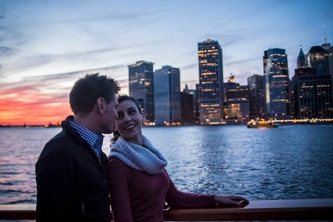New York City Bright Lights Skyline Cruise on Yacht - The ride along the Hudson: One World Trade Centre and the Financial District