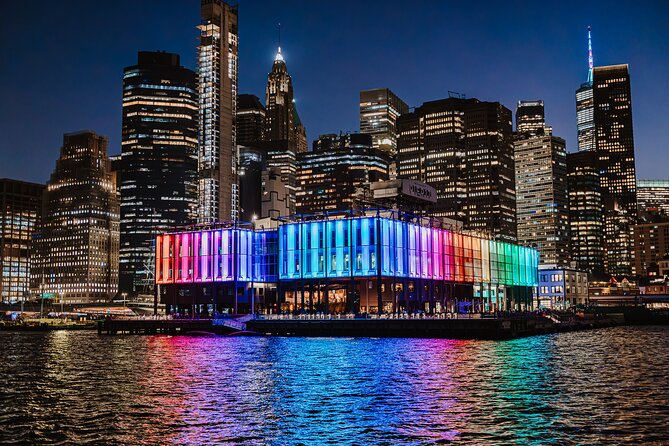 New York City Dinner Cruise on Luxury Yacht with Live Music - Drinks and the bar: included basics that help the budget
