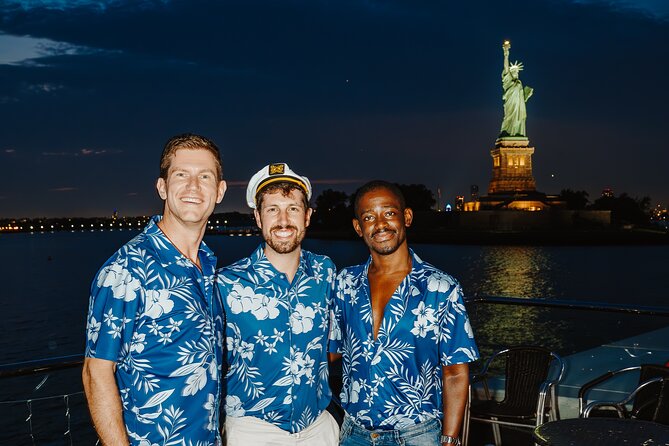 New York City Dinner Cruise on Luxury Yacht with Live Music - Who this cruise fits best (and who might want to adjust expectations)