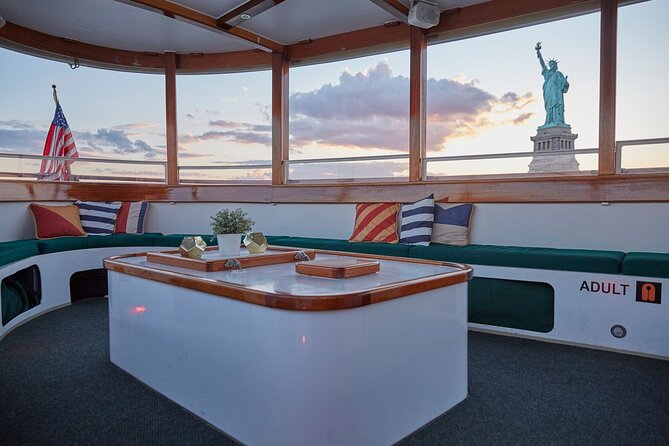 New York City Sunset Cocktail Cruise on Small Yacht - Key things I’d plan around
