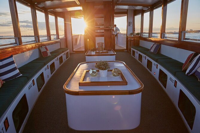 New York City Sunset Cocktail Cruise on Small Yacht - Who this cruise is best for