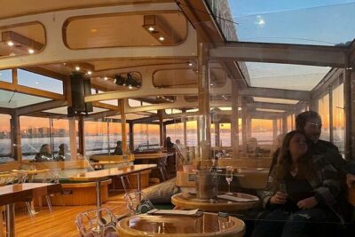 New York City Sunset Cruise on a Yacht - Pier 62 meeting point and boarding: assigned tables beat the chaos