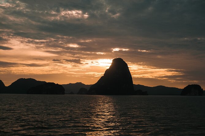 Phuket : James Bond Island and Phang Nga Bay by Premium Yacht - Service style on the yacht: organized, friendly, and not overly stressful