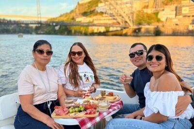 Porto: 6 Bridges Private Douro River Yacht w/ Food & Wine - Meeting Opo Boat Tours and Settling In