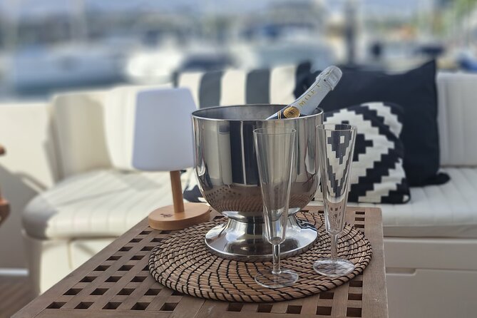 Porto: Luxury Yacht Cruise on the Douro River and Estuary Reserve - Stop 2 in the Estuario do Douro Reserve: anchoring, solariums, and a calmer pace