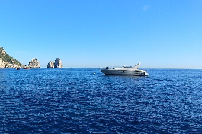 Private Cruise to Capri and Amalfi coast from Positano or Amalfi - yacht 40' - Why a Private 40-Foot Yacht Day Works So Well