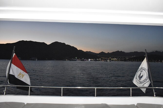 Private Dinner Cruise On Vip Yacht Sharm El Sheikh - A VIP yacht dinner in Sharm: why sunset from the water matters
